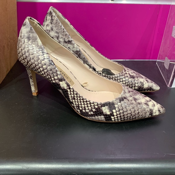 White & black Zara heels - Picture 3 of 3